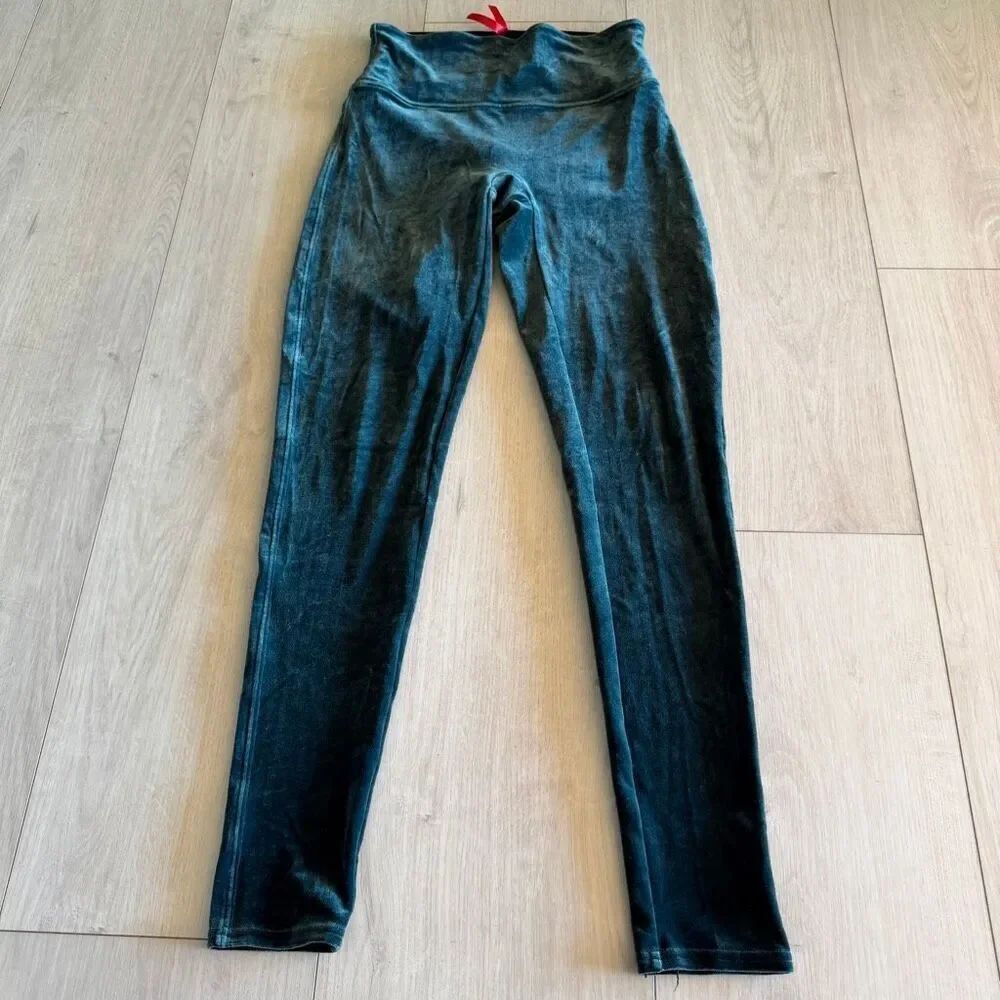 SPANX Velvet Leggings Color:Malachite size m